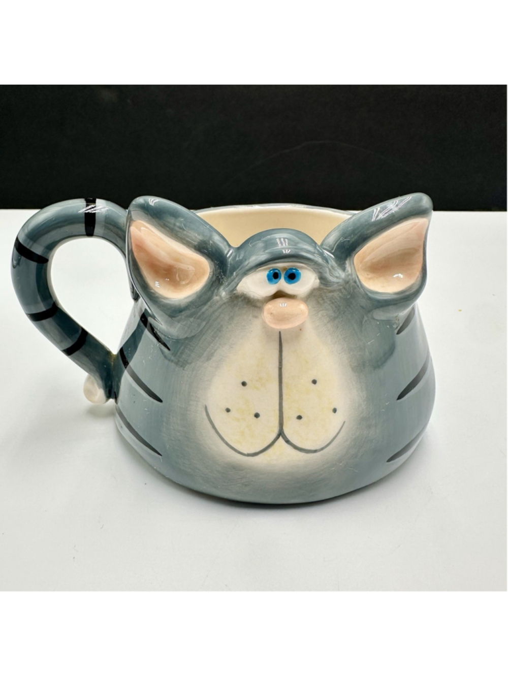 Vintage 1990s Russ Cat Gray Tabby Cat Face Ceramic Coffee Cup Mug 12 oz Read See